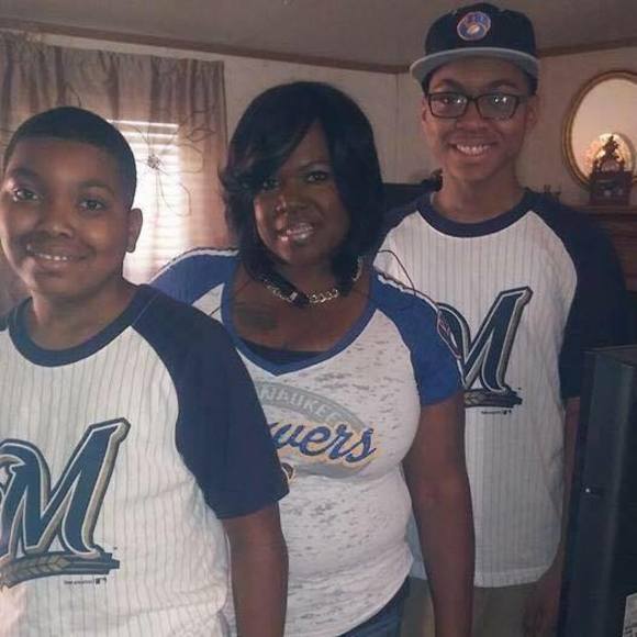 Meet your Posher, Sylvia - Picture 1 of 1